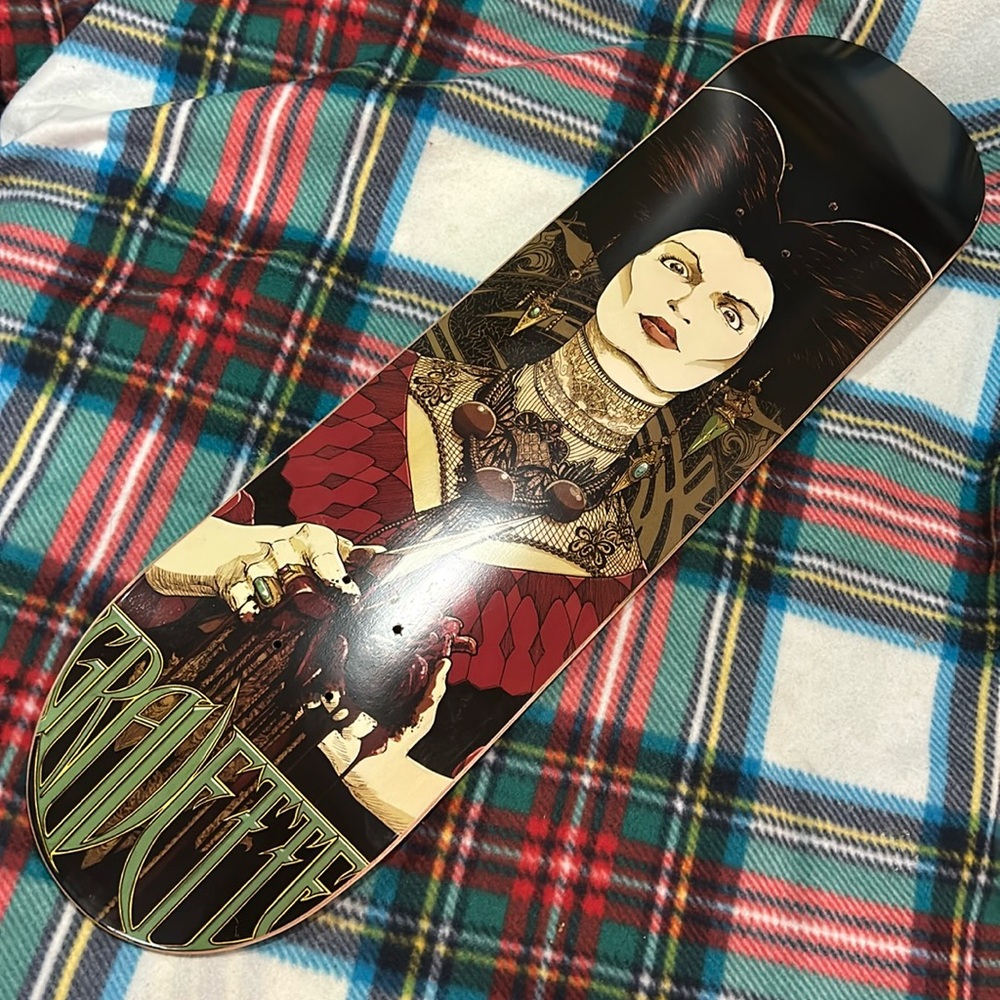 CREATURE SKATEBOARDS
Gravette Maniacs Skateboard Deck 8.25